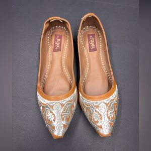 Handmade Indian Mojari Leather Flats Silver Embroidered Boho Shoes Women’s 7